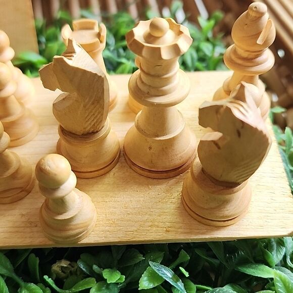 Vintage French Carved Wooden Chess Pieces - Picture 3 of 17